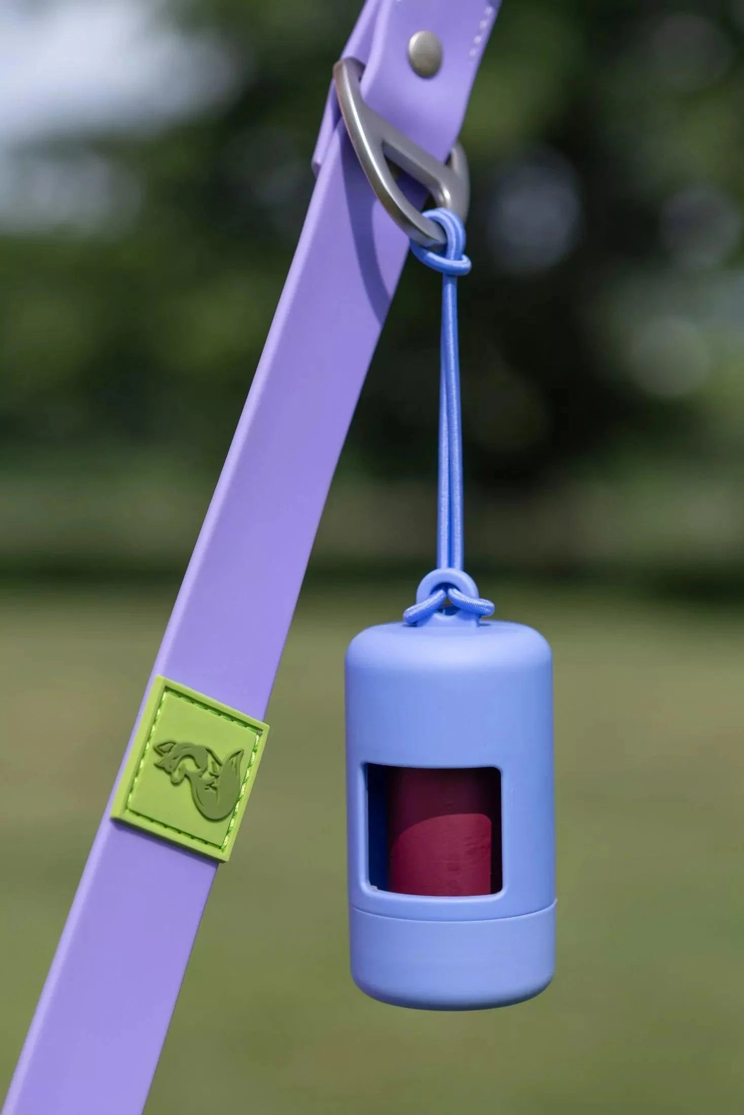 CalmPaw™ Waste Bag Dispenser – Compact & Stylish Dog Poop Bag Holder